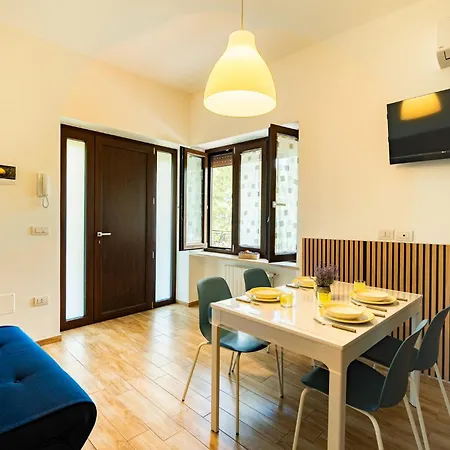 公寓 Guesthost - Bright With View!