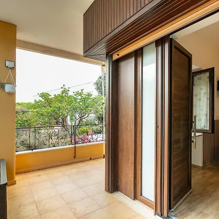 公寓 Guesthost - Bright With View! 比谢列