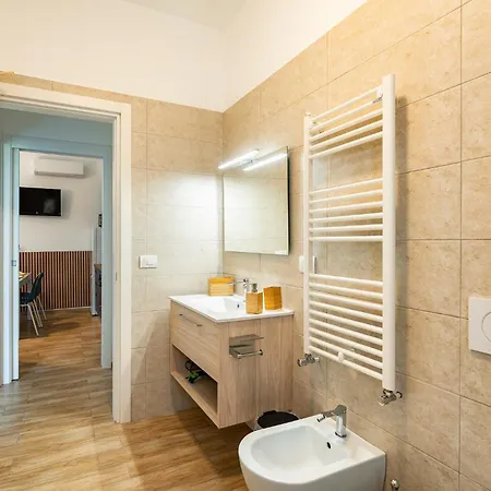 Guesthost - Bright With View! * 比谢列