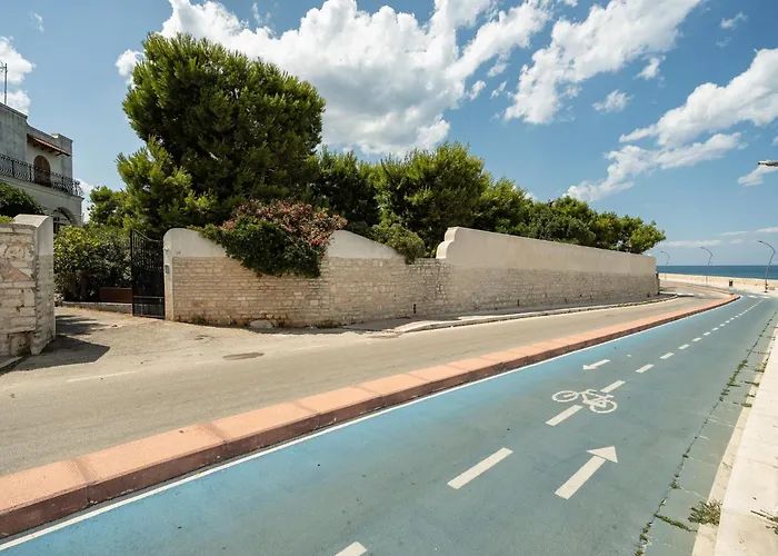 Daire Guesthost - Bright With View!